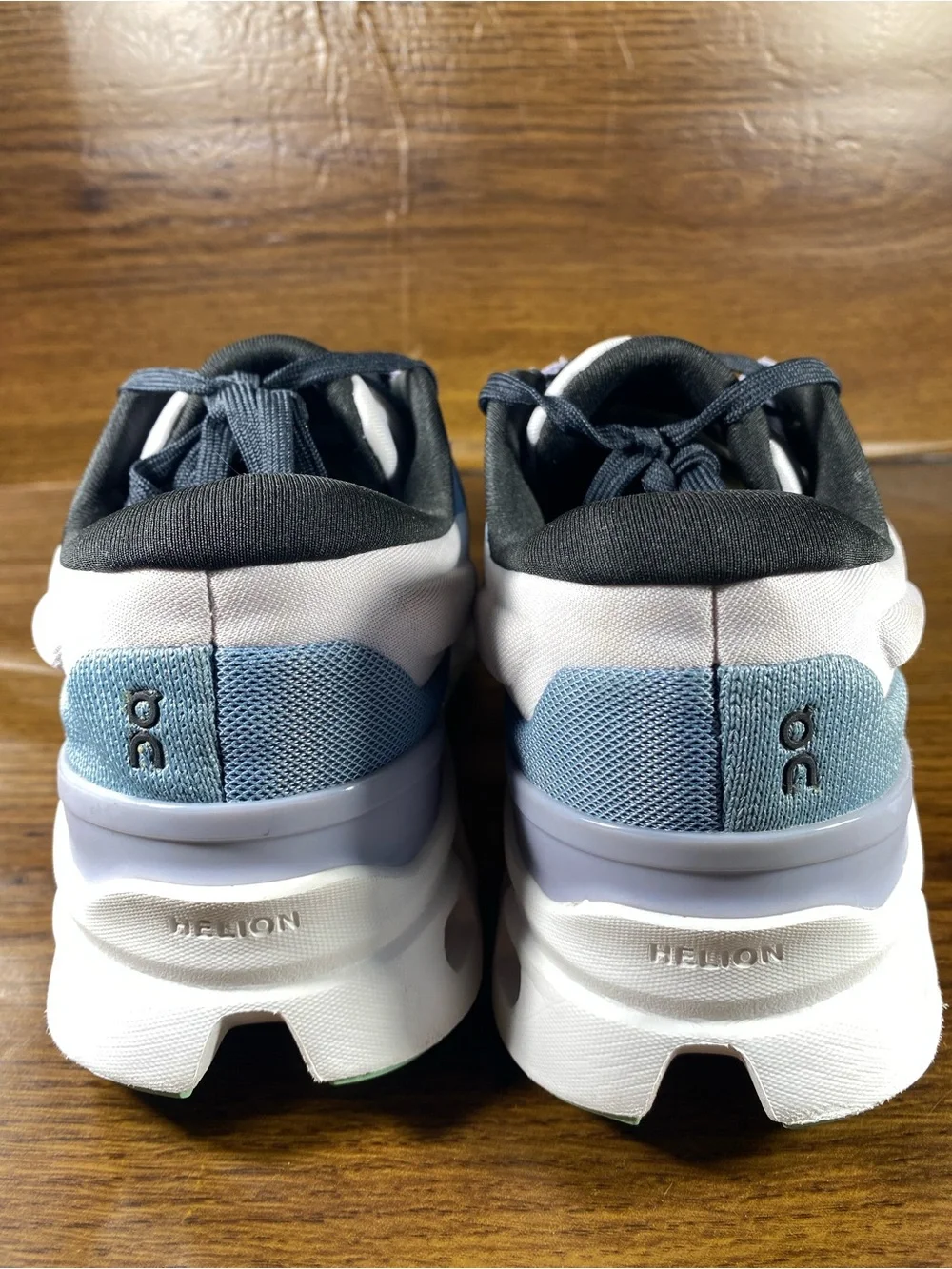 On Cloudstratus women’s shoe size 6.5